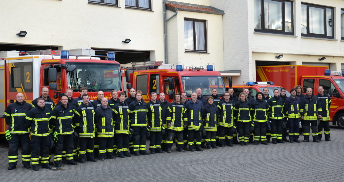 Gruppenbild der Einsatzabteilung Feuerwehr Rodgau-Nord